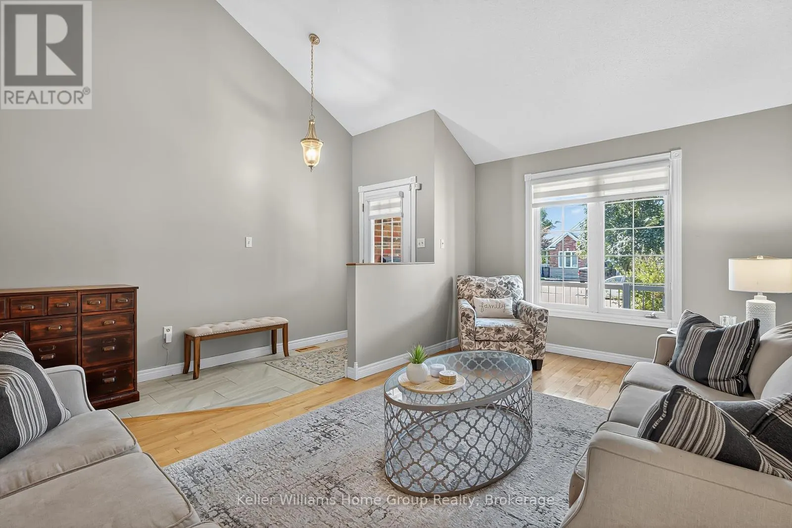 89 SCHRODER CRESCENT
