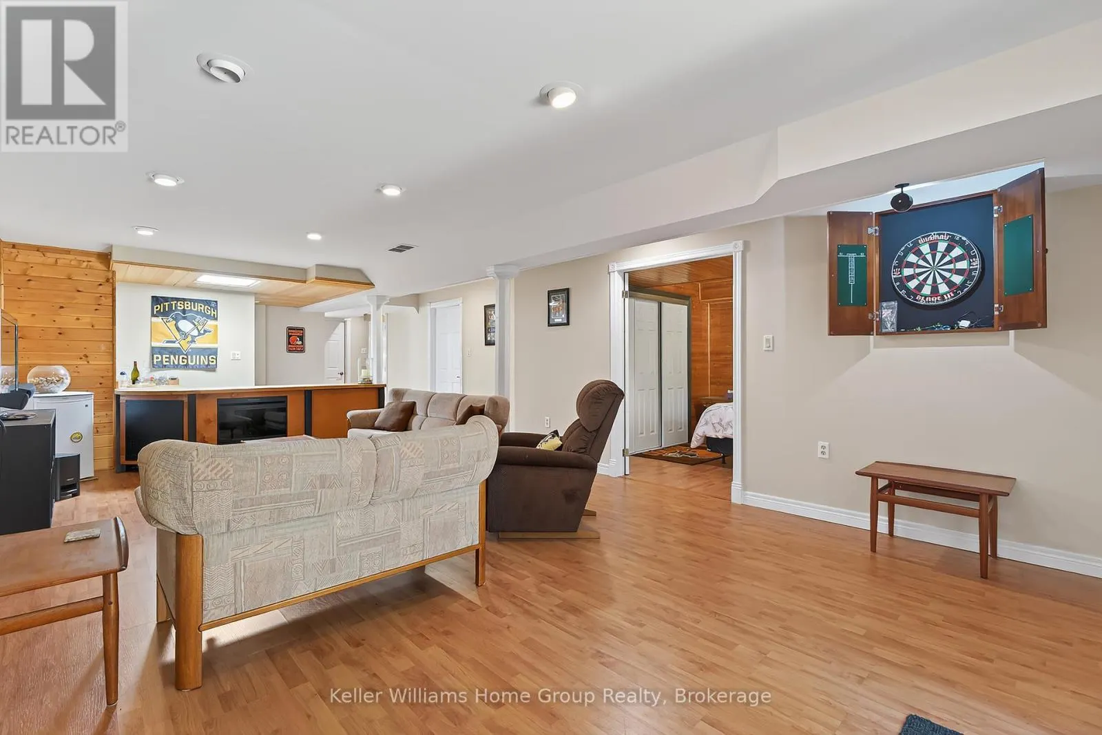 89 SCHRODER CRESCENT