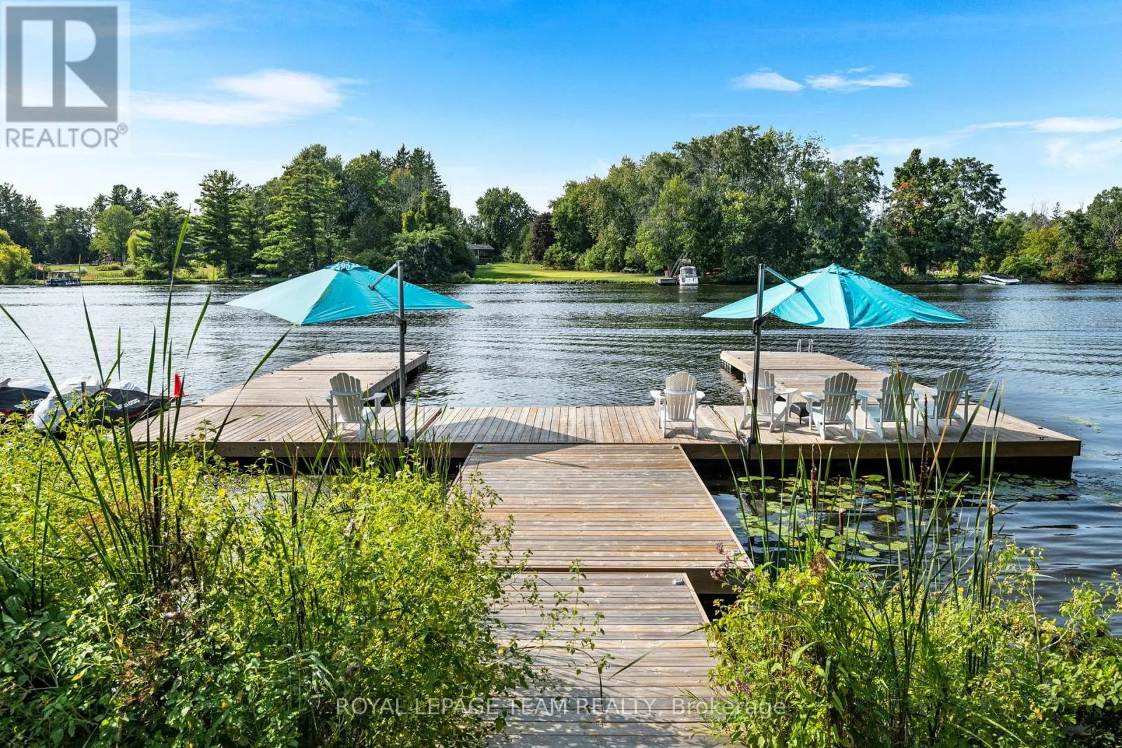 2318 SUMMERSIDE DRIVE