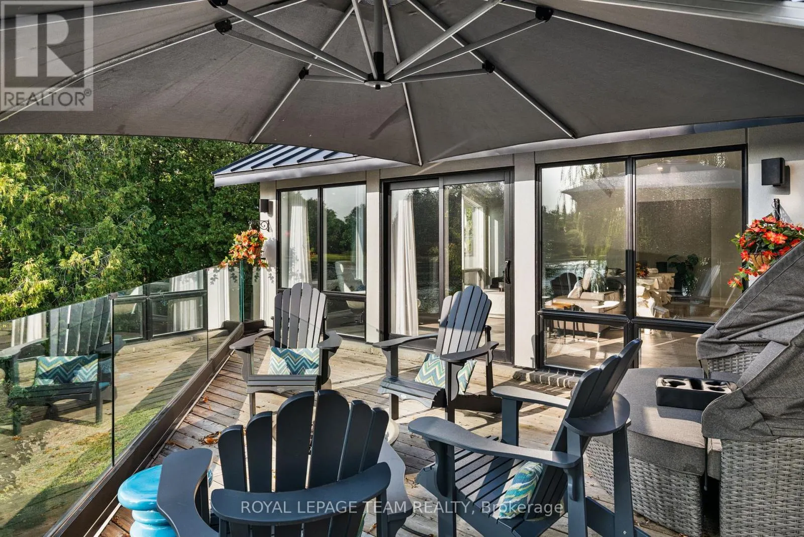 2318 SUMMERSIDE DRIVE