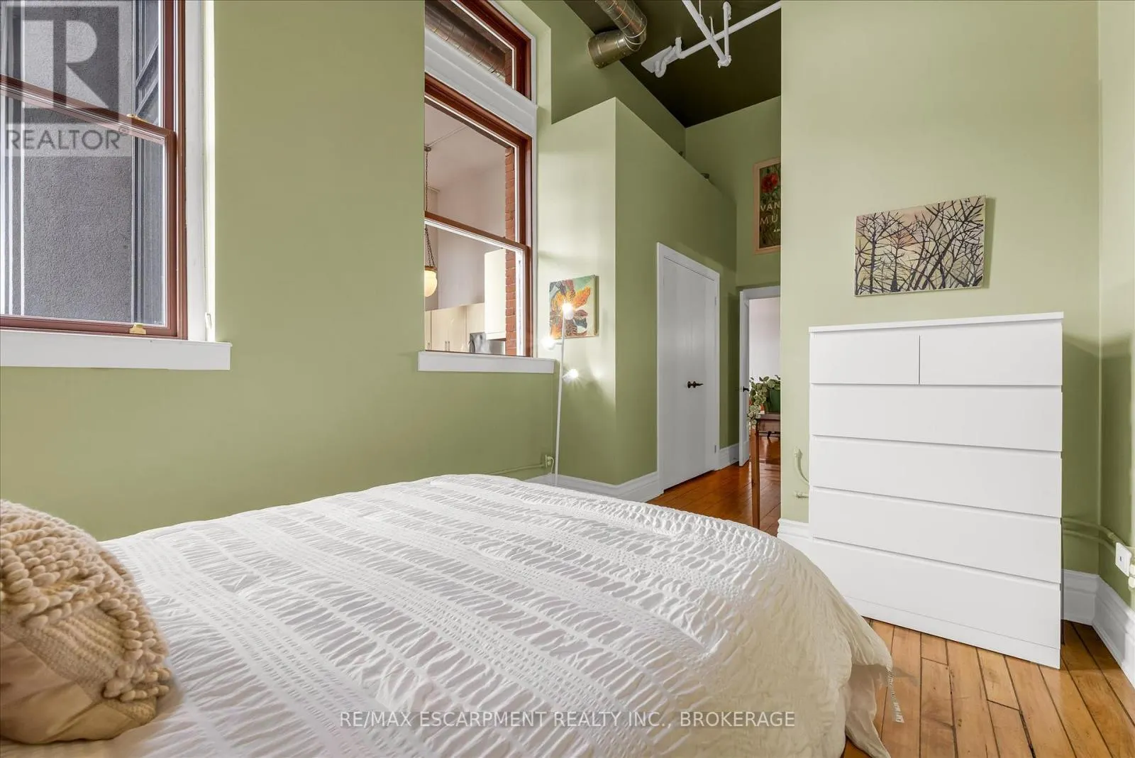205 - 200 STINSON STREET, #205