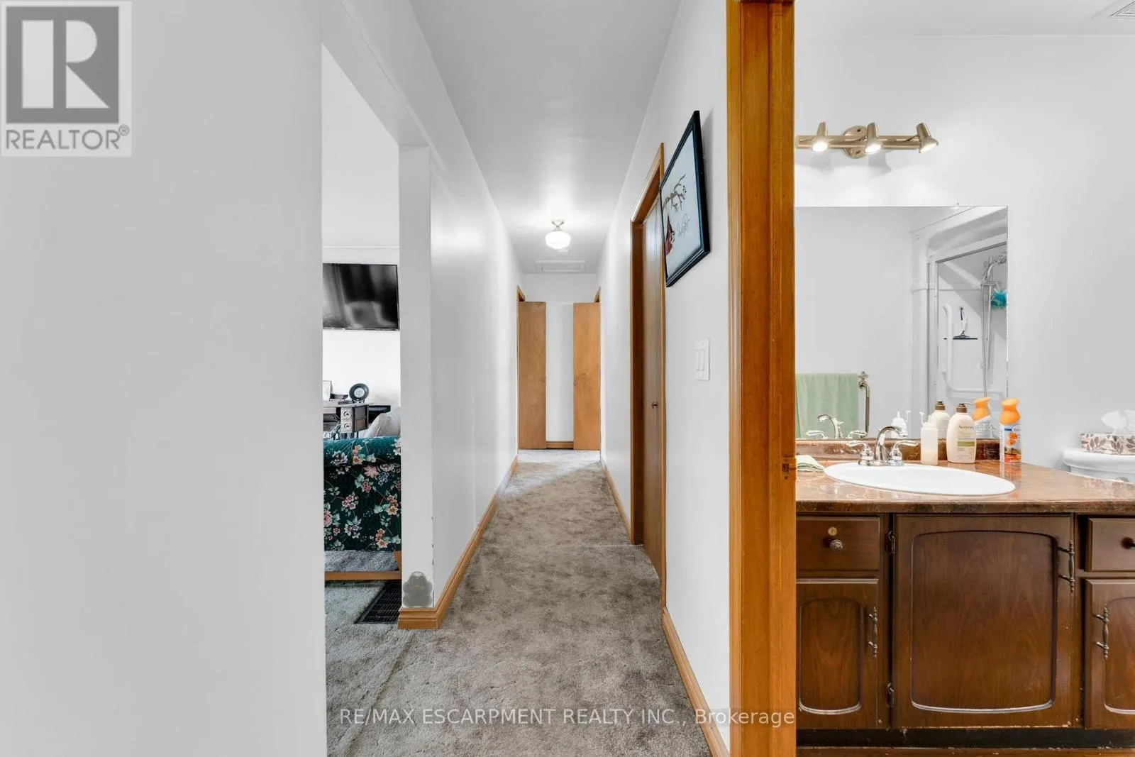 2986 GRIMSBY ROAD