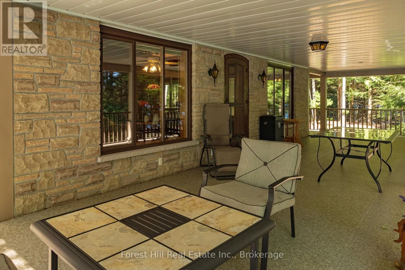1089 LUTES LANE