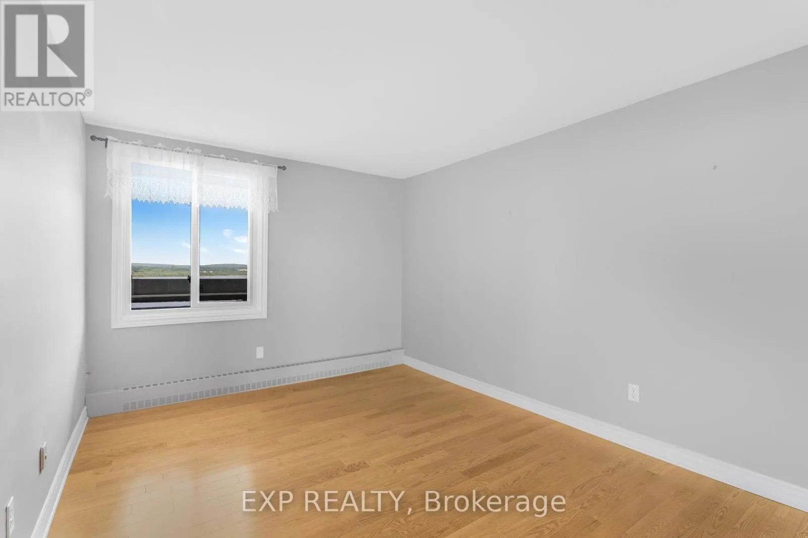 1501 - 1081 AMBLESIDE DRIVE