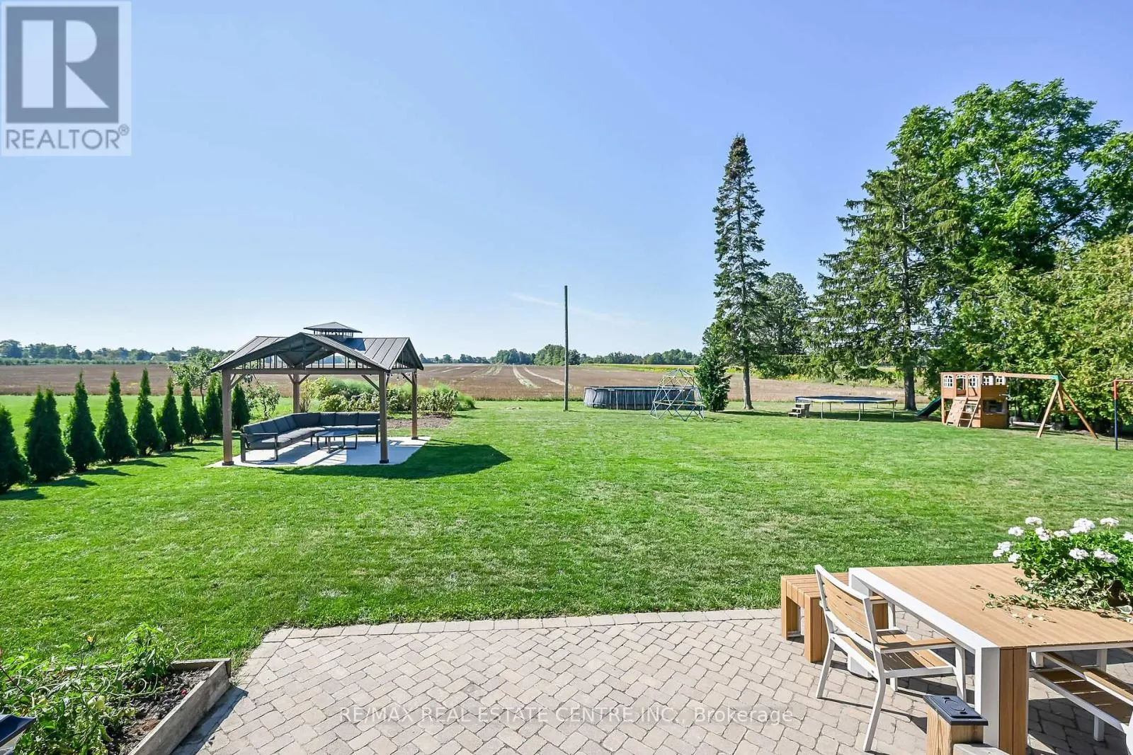 2121 GOLF CLUB ROAD
