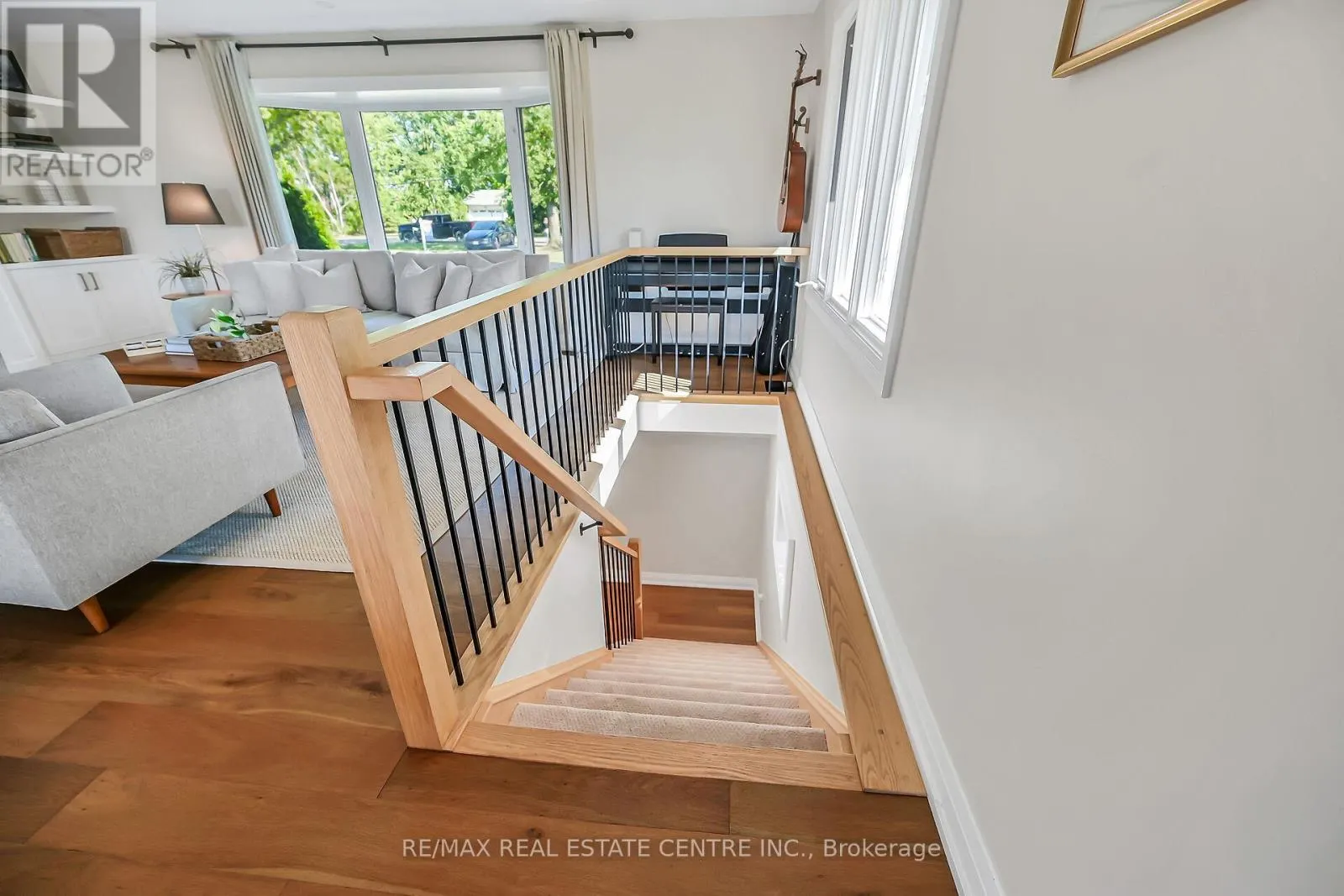 2121 GOLF CLUB ROAD