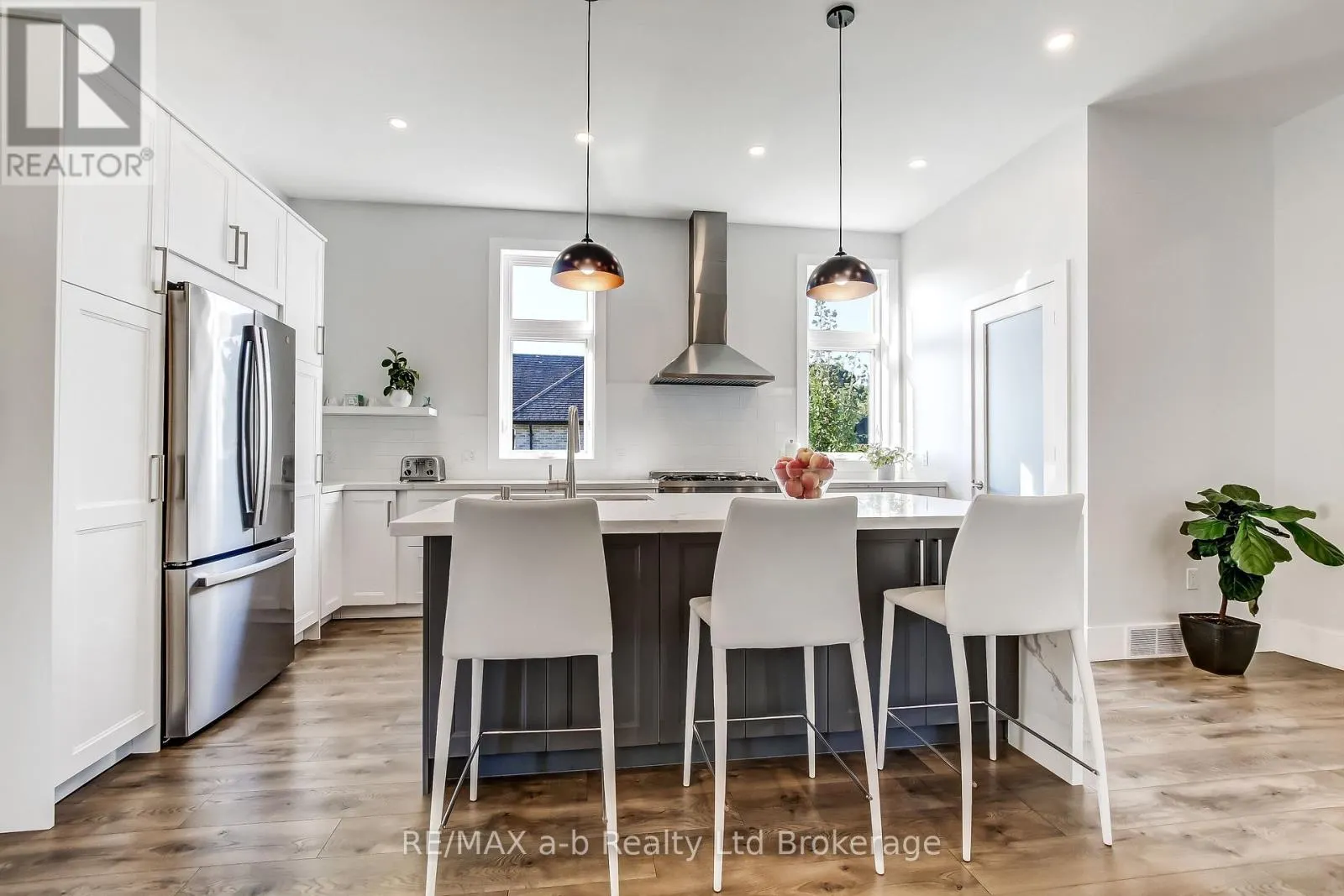 48 OTTERVIEW DRIVE