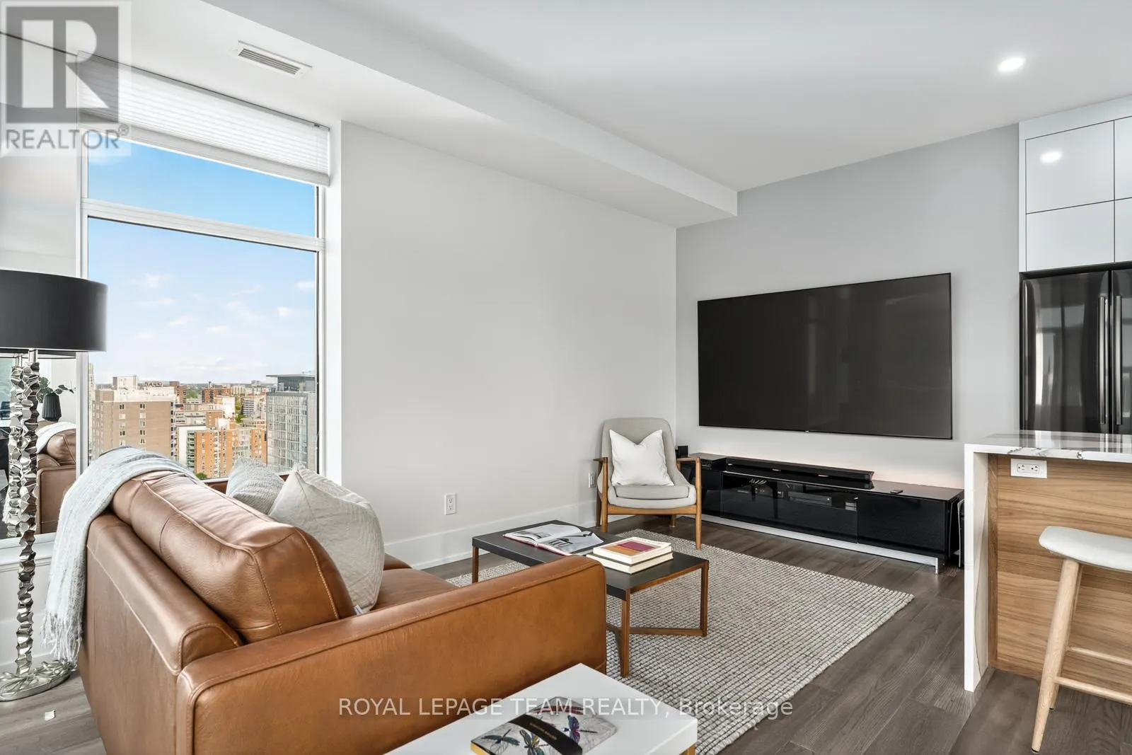 1902 - 235 KENT AVENUE