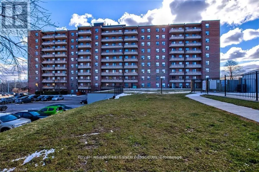309 - 1100 COURTLAND AVENUE
