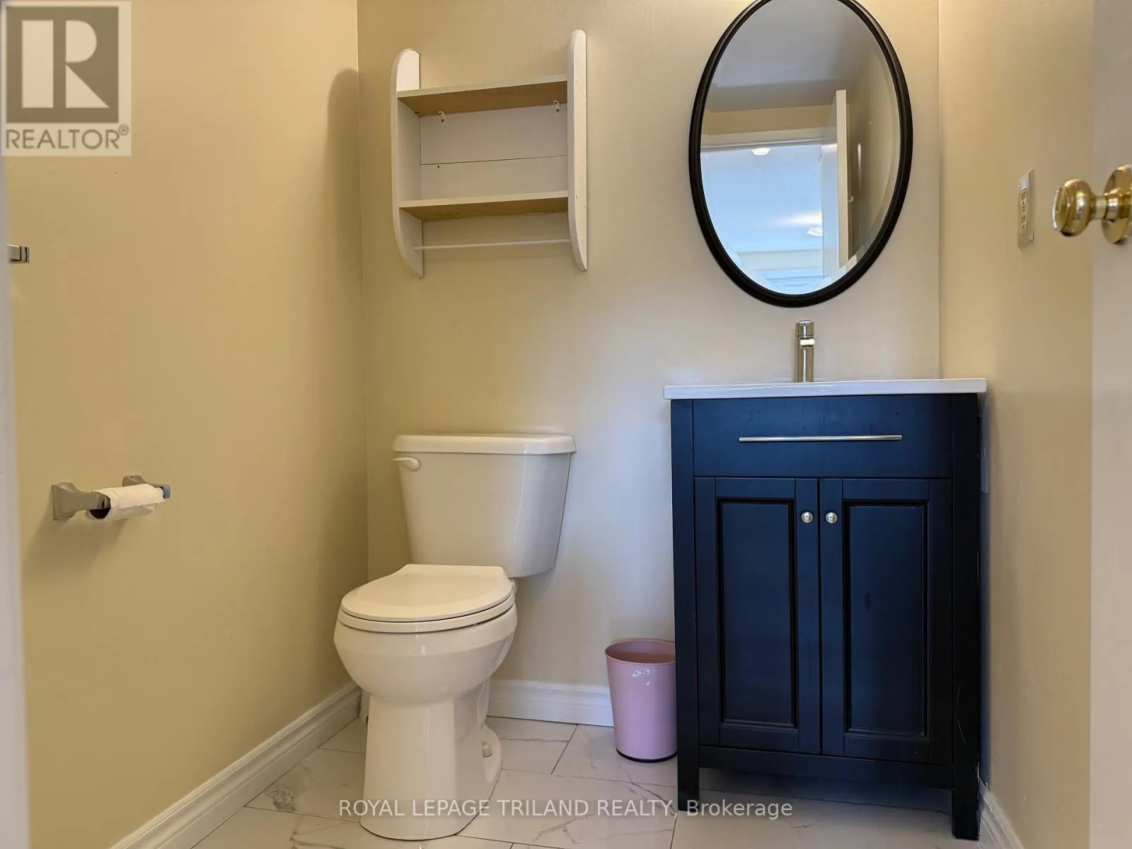 308 - 15 JACKSWAY CRESCENT, #308