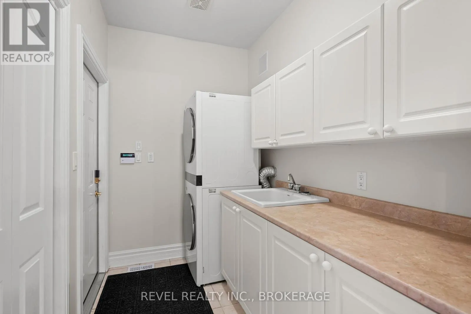 1116 TRAILHEAD PLACE
