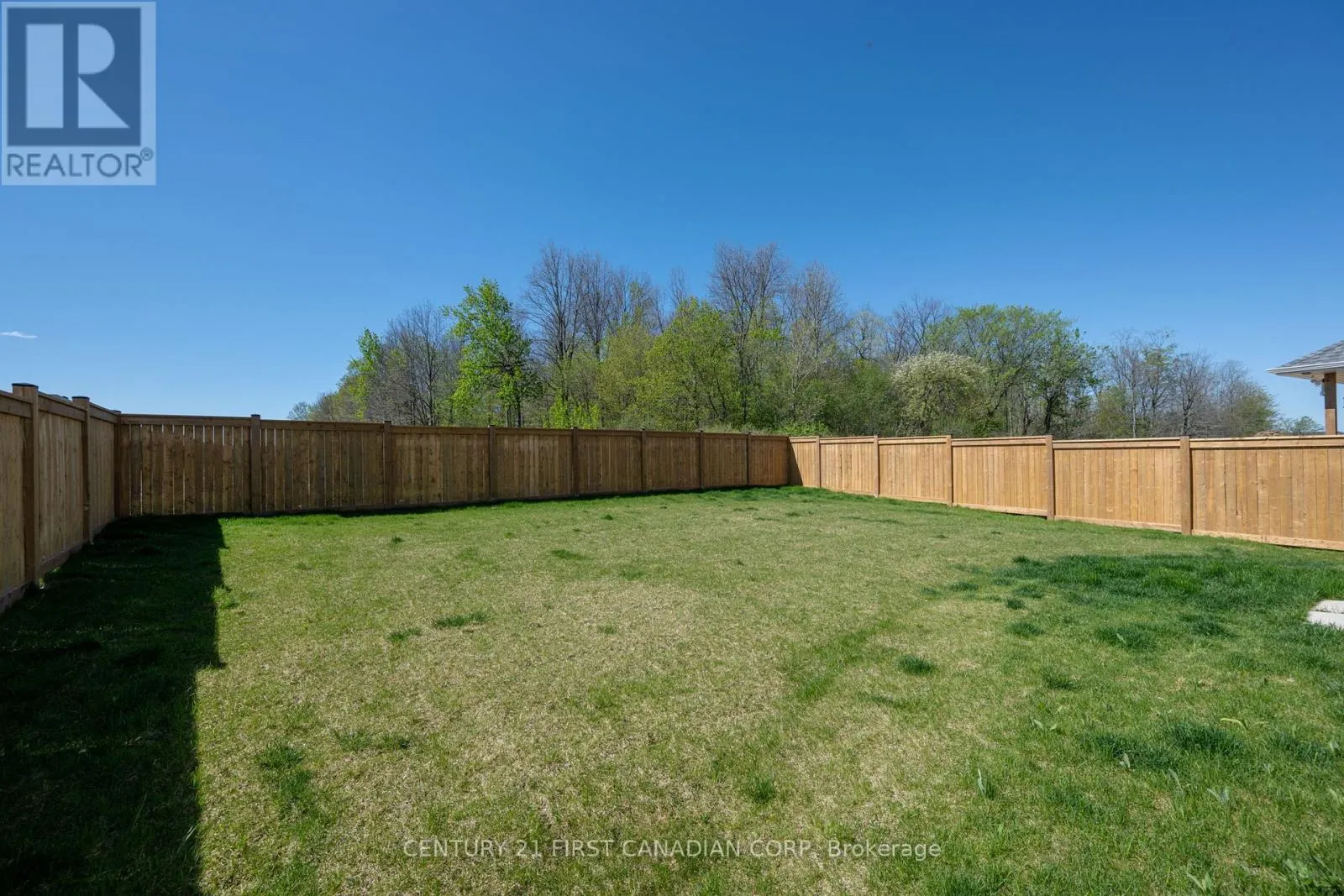 5 HARTLAND CIRCLE