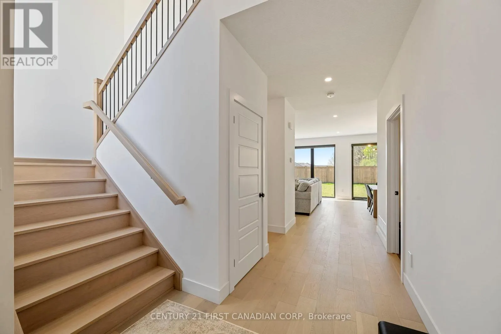 5 HARTLAND CIRCLE