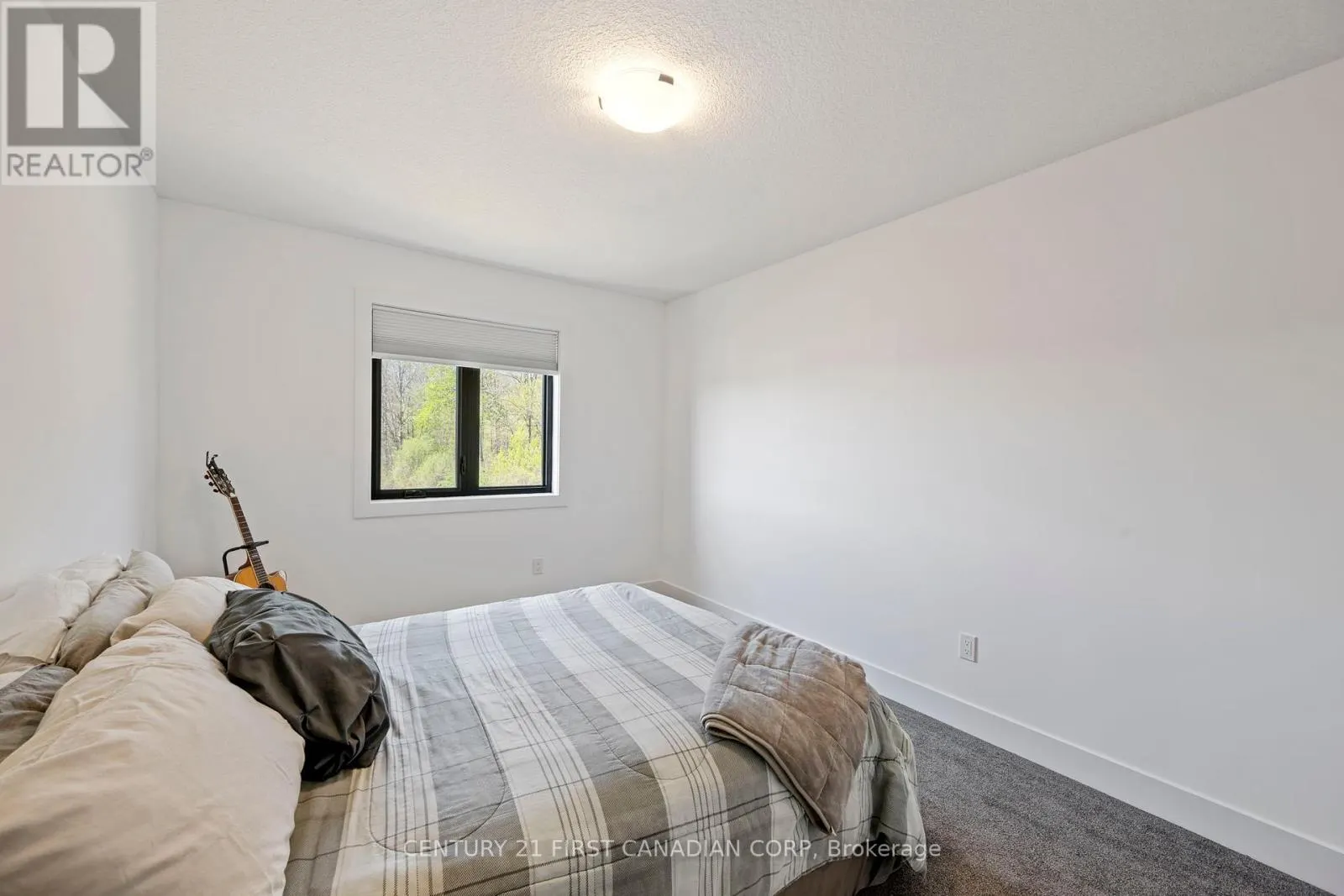 5 HARTLAND CIRCLE