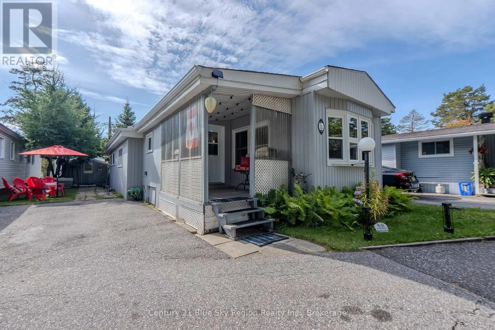 12 - 208 LITTLE DOWN LANE, #12