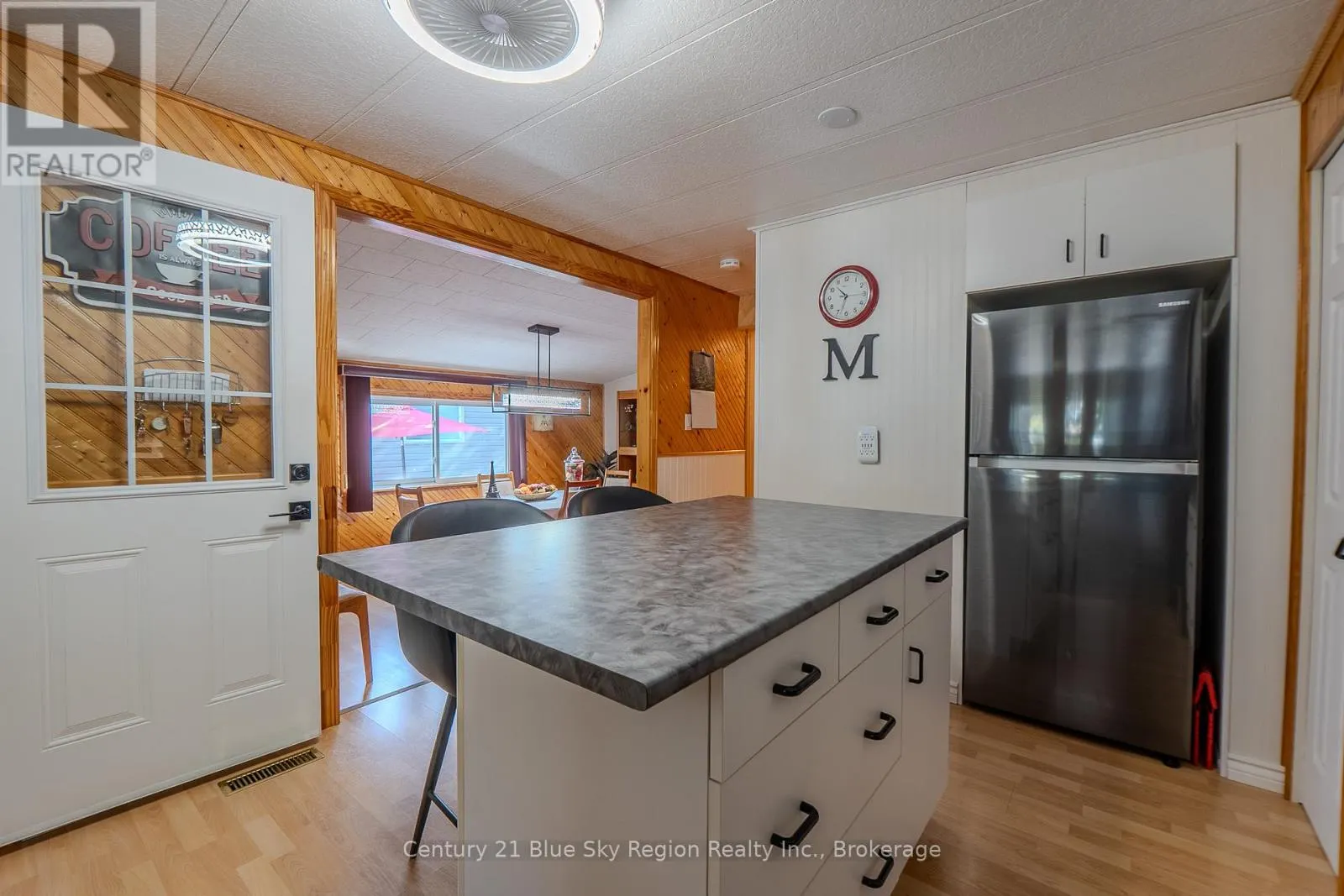 12 - 208 LITTLE DOWN LANE, #12