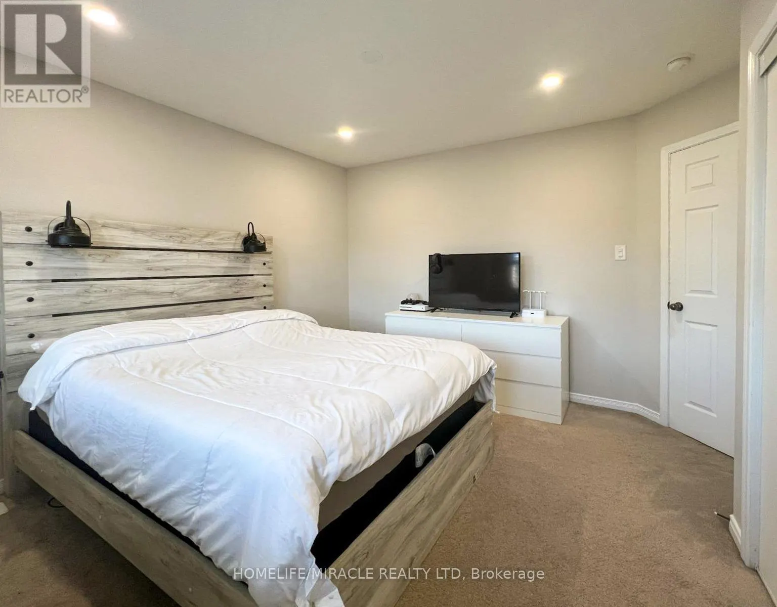 112 GILLESPIE DRIVE