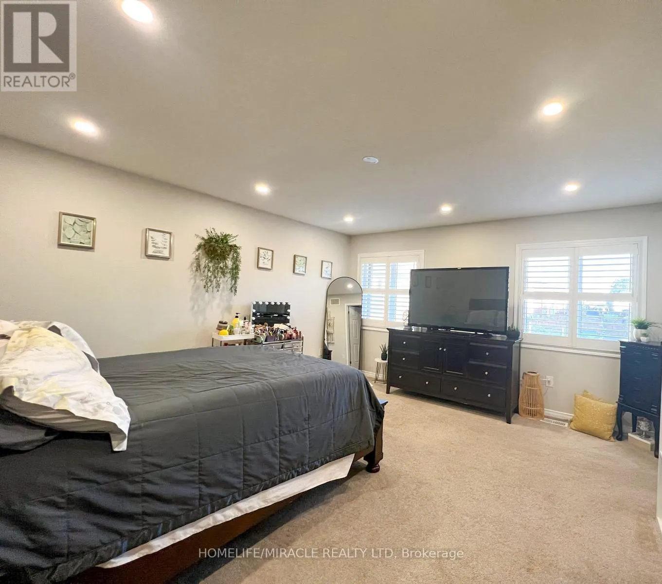 112 GILLESPIE DRIVE