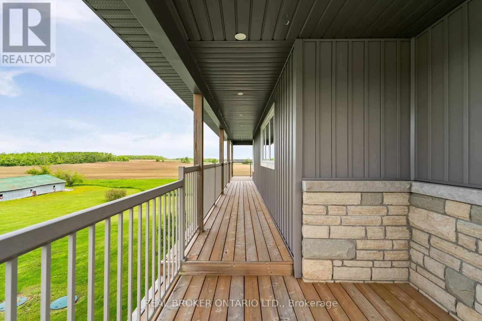 706249 COUNTY ROAD 21