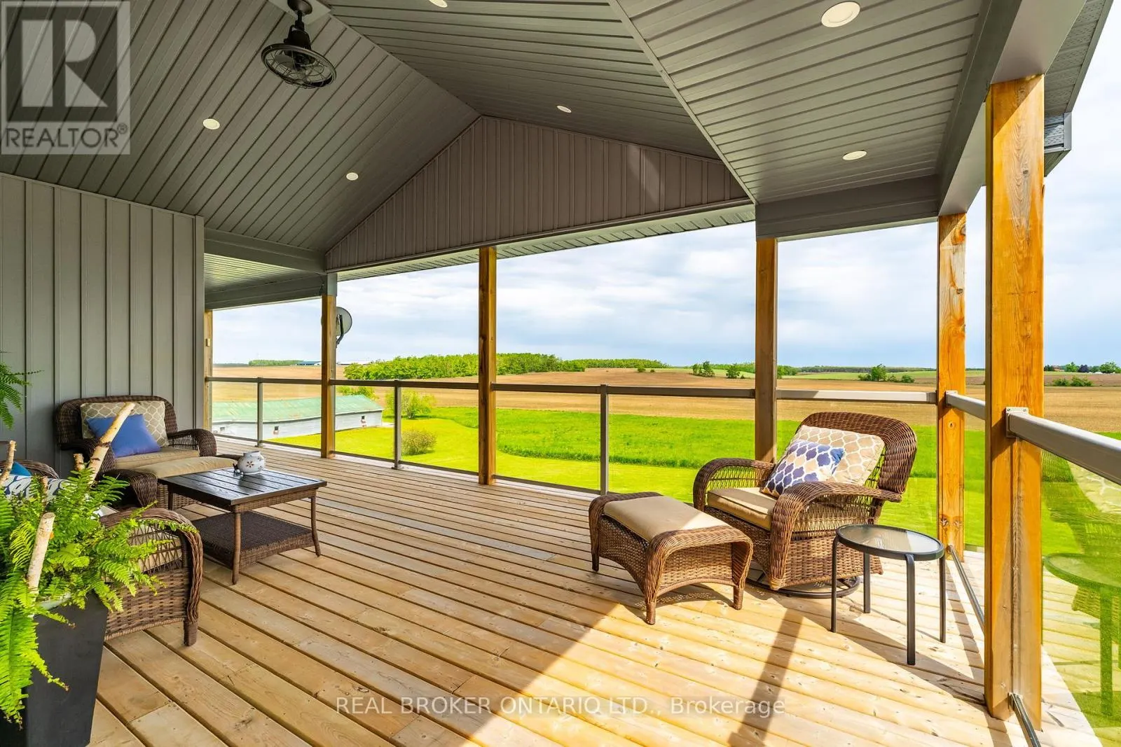 706249 COUNTY ROAD 21