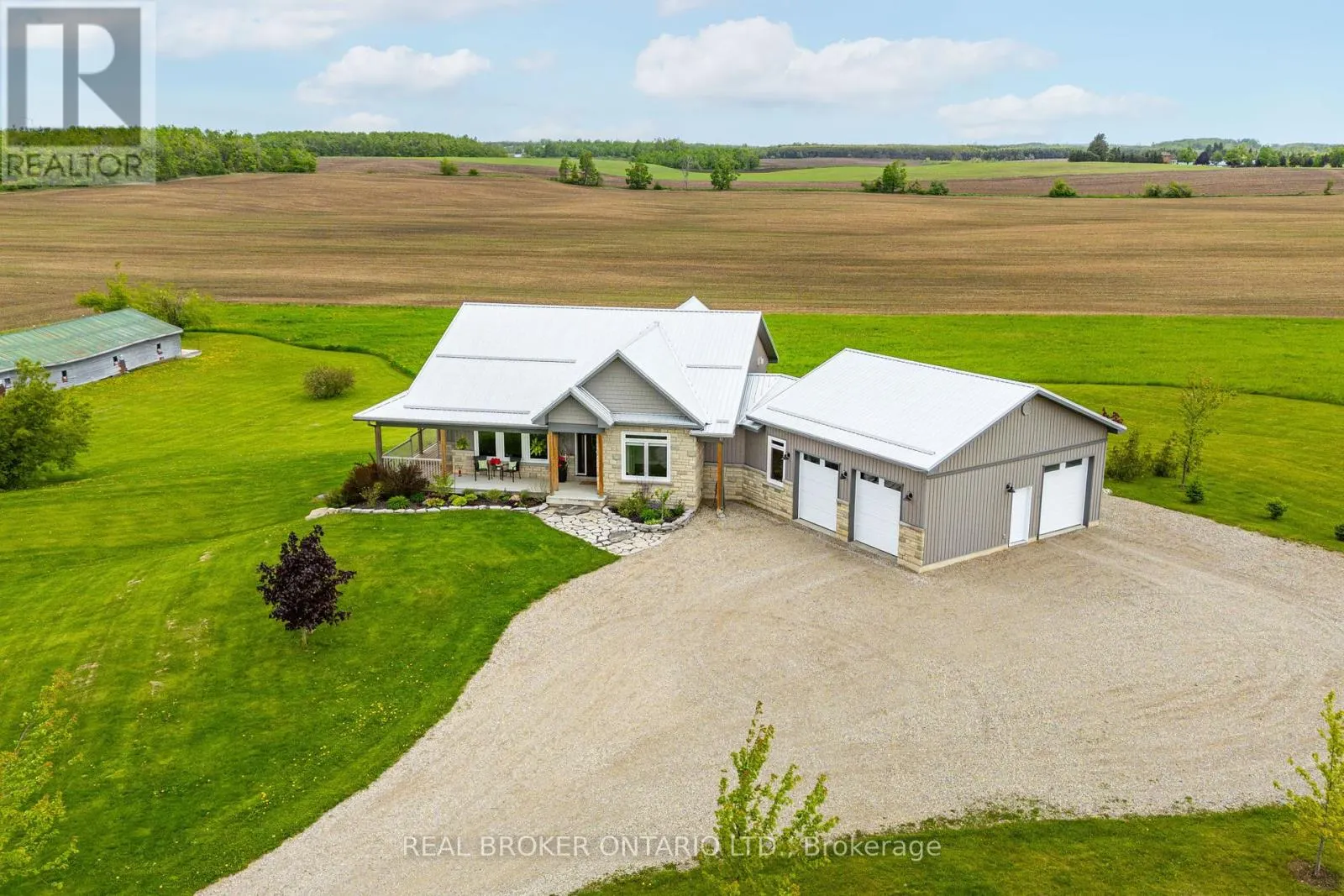 706249 COUNTY ROAD 21