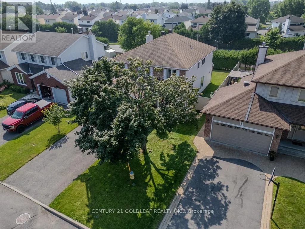 612 CHENIER WAY
