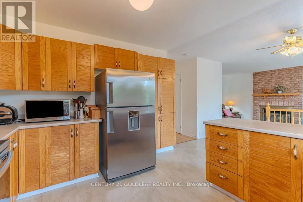 612 CHENIER WAY
