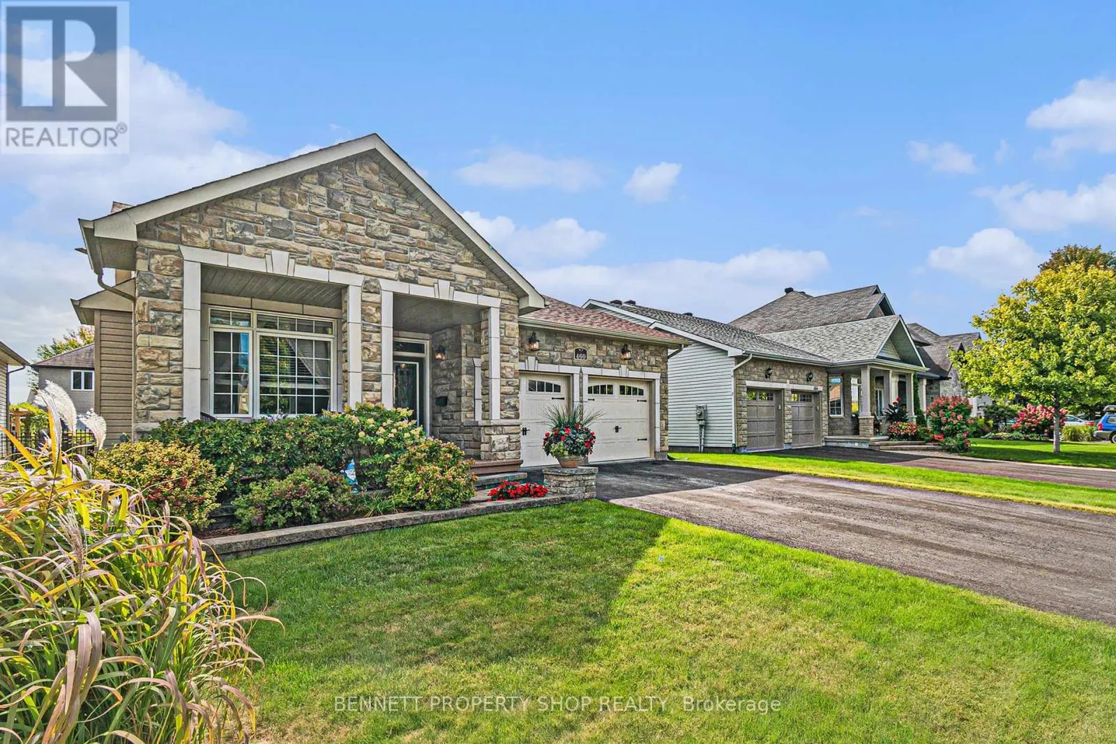 460 JASPER CRESCENT