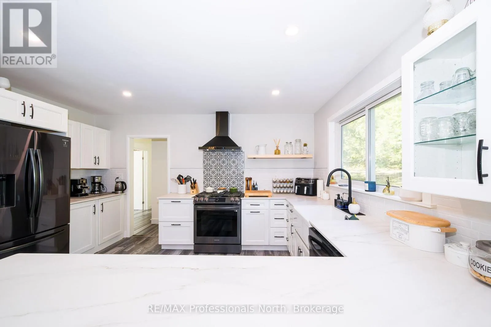 106 LADELL HEIGHTS CRESCENT