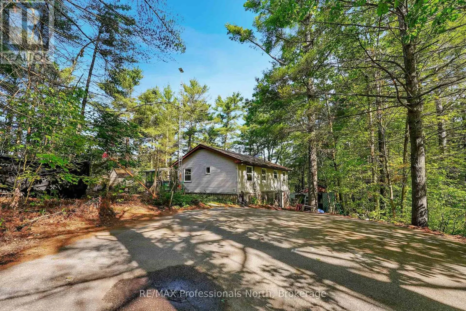 1021 MILLWOODS ROAD
