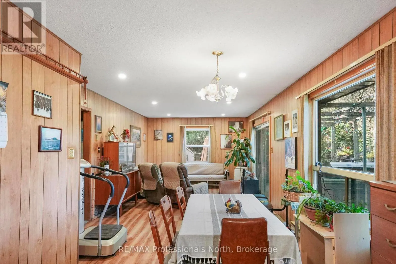 1021 MILLWOODS ROAD