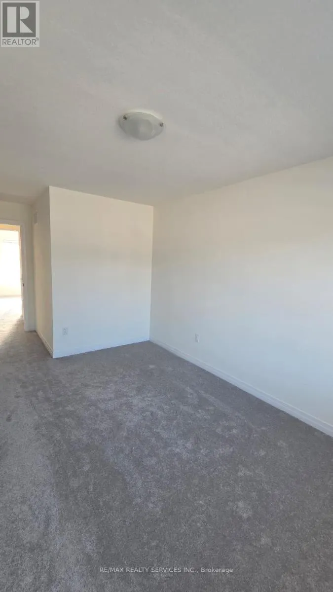 18 HINE ROAD