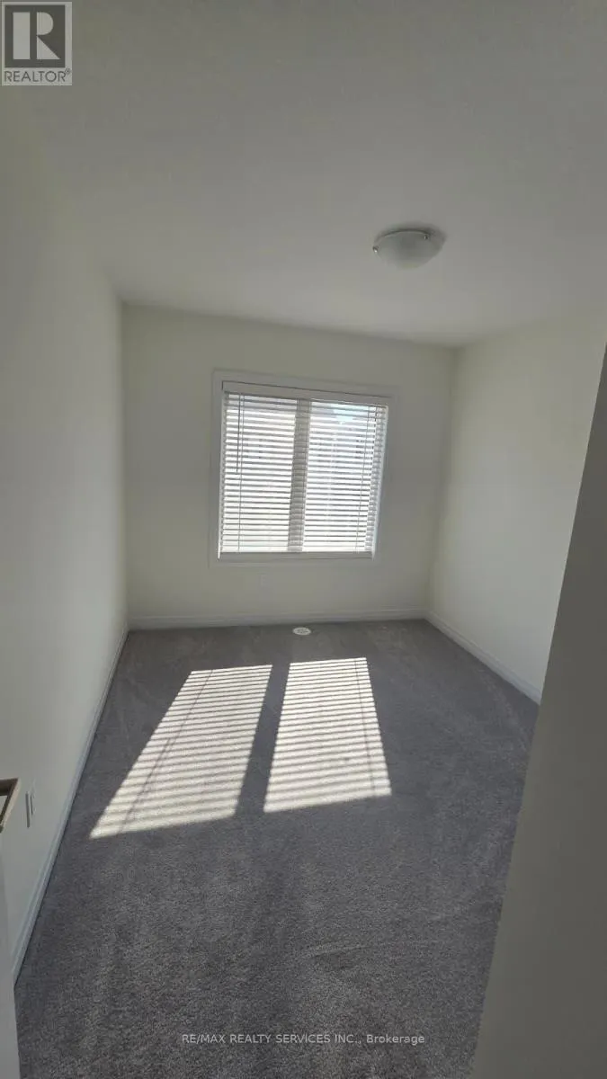 18 HINE ROAD