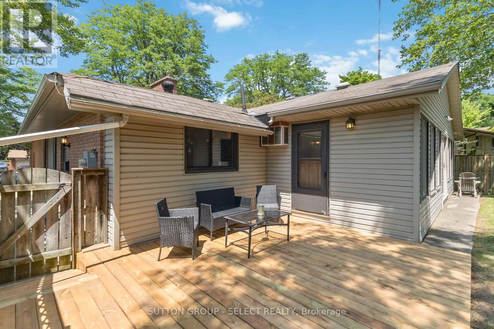 770 GALLOWAY CRESCENT