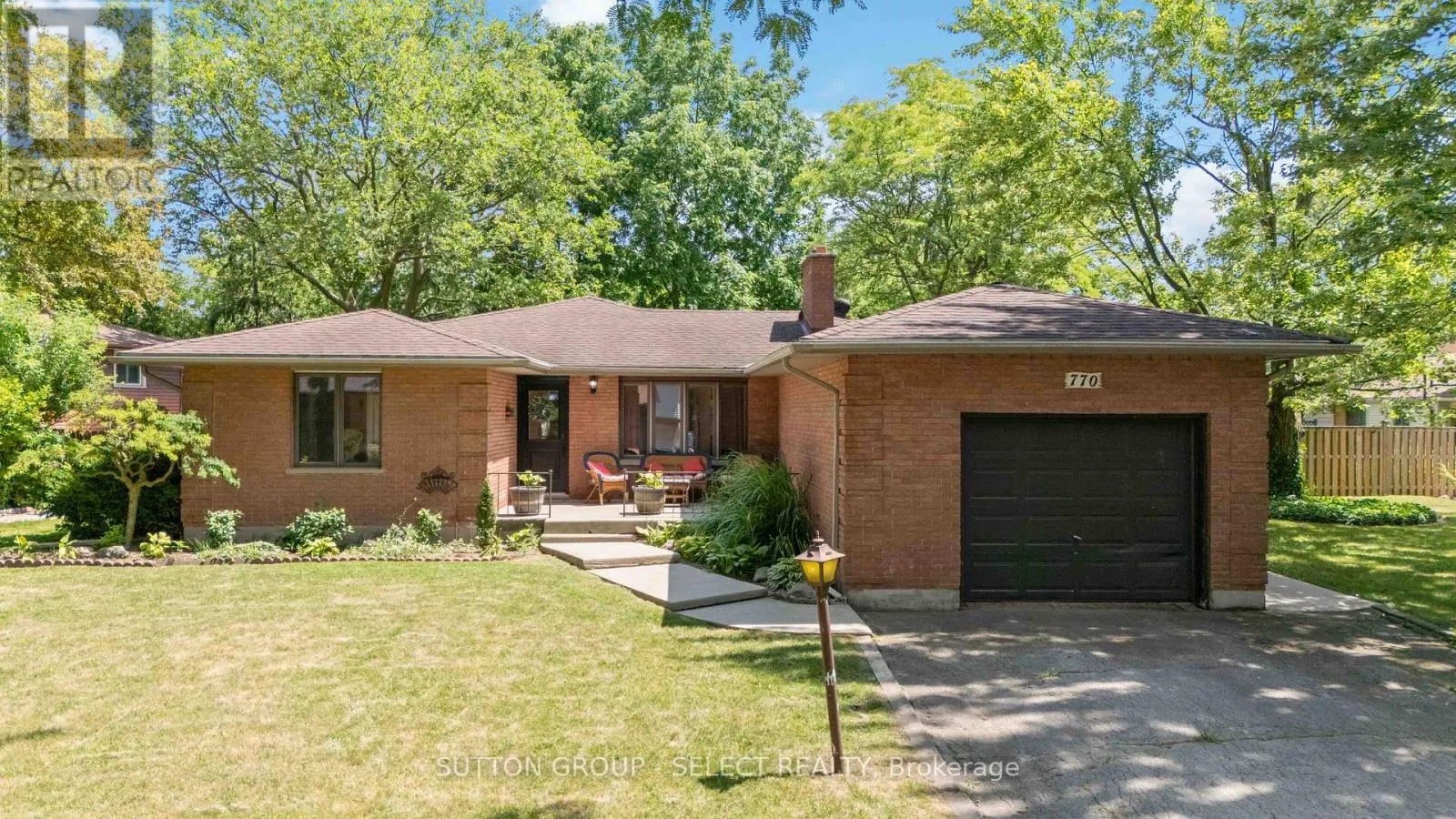 770 GALLOWAY CRESCENT