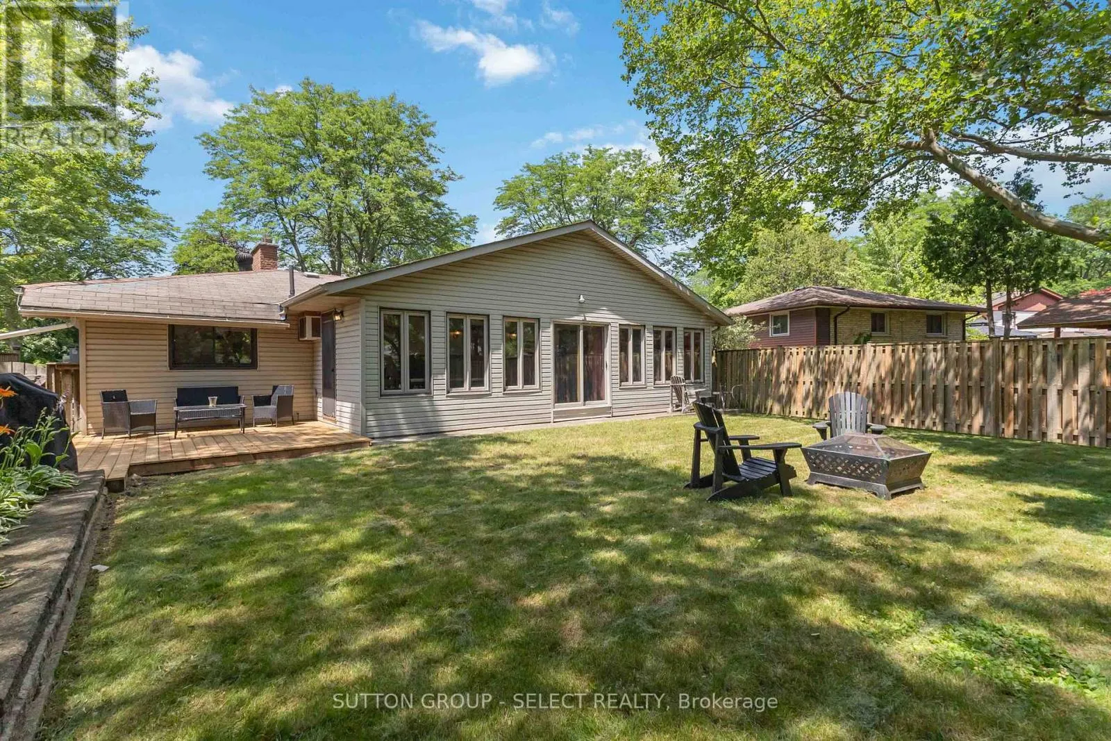 770 GALLOWAY CRESCENT