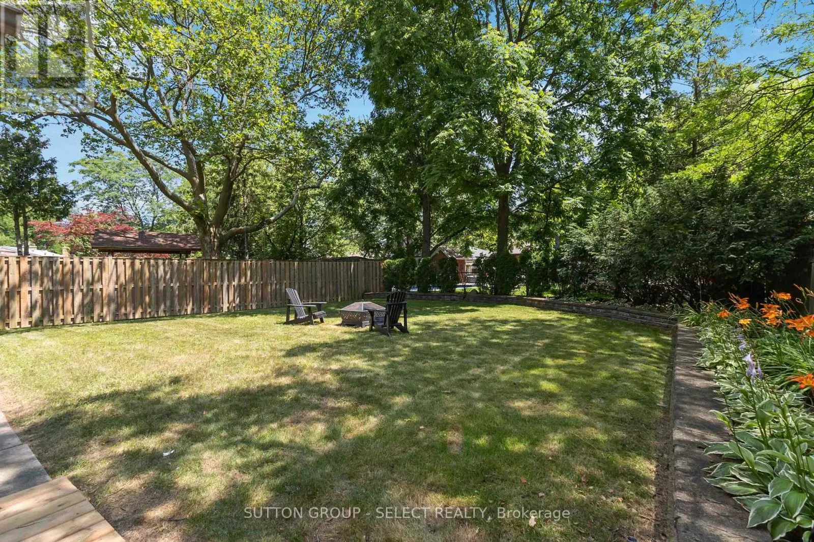 770 GALLOWAY CRESCENT