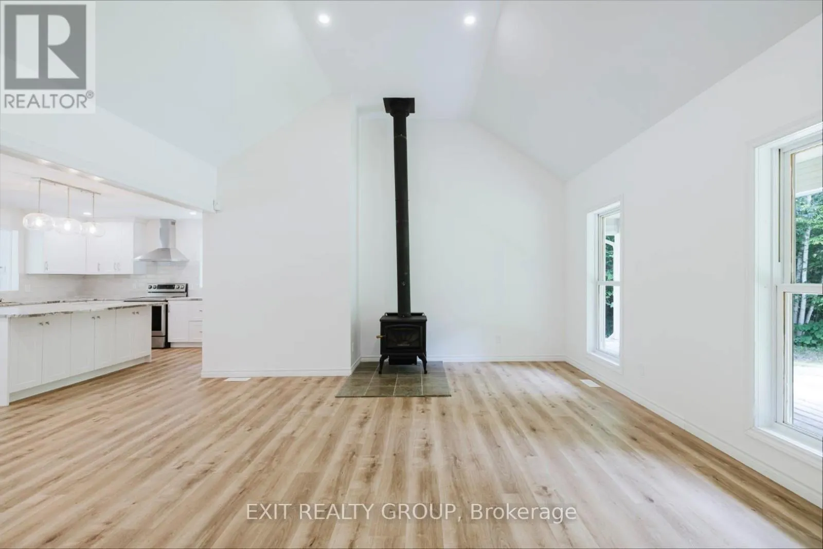 461 DOUGLAS ROAD