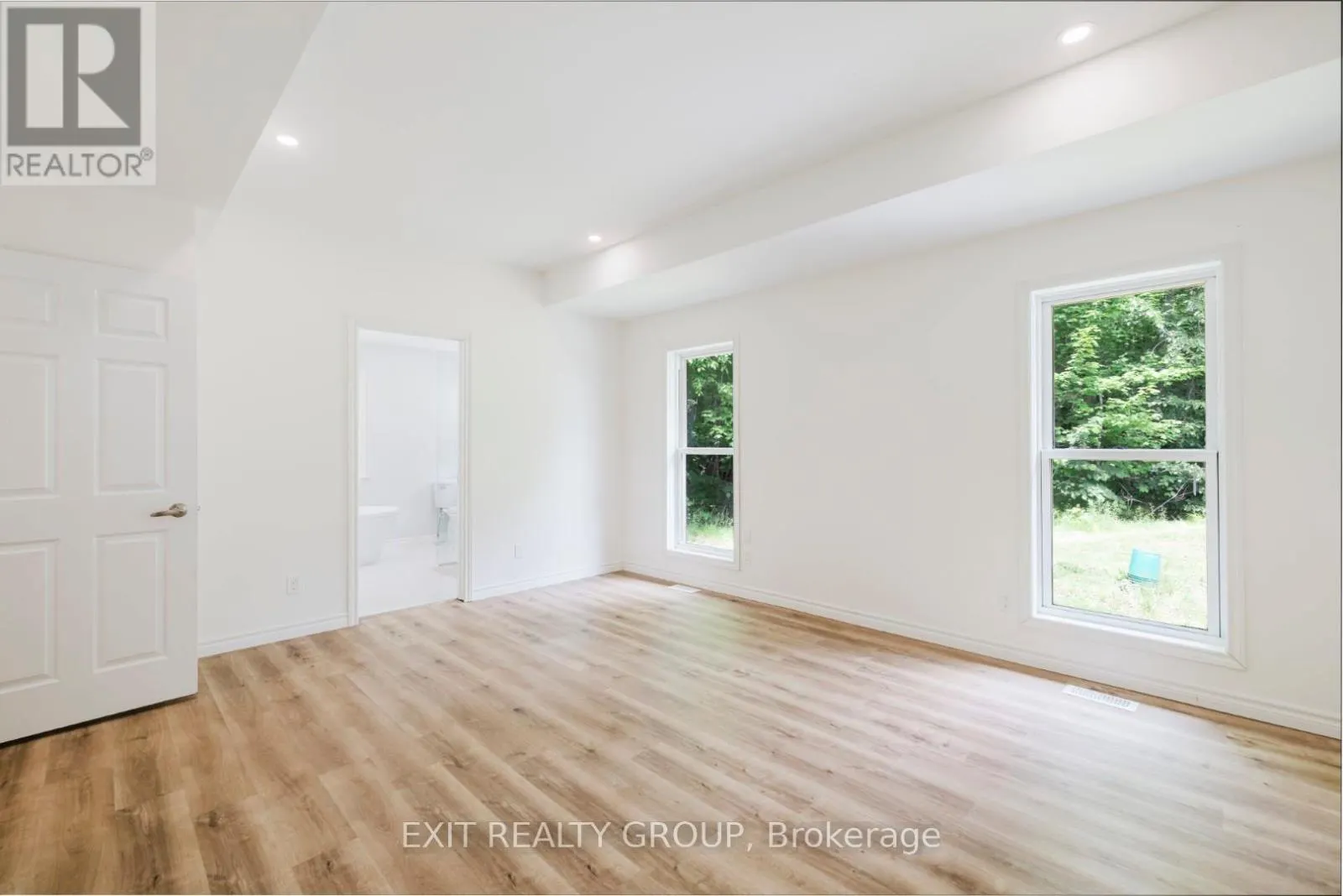 461 DOUGLAS ROAD