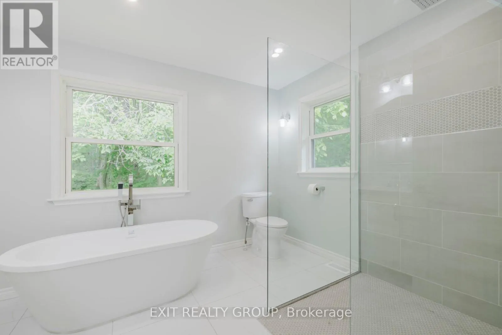 461 DOUGLAS ROAD