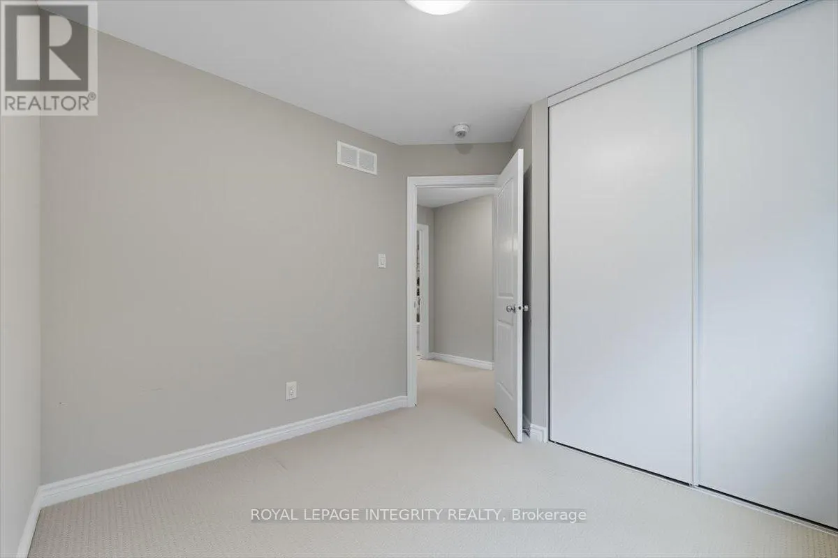 707 DES AUBEPINES DRIVE