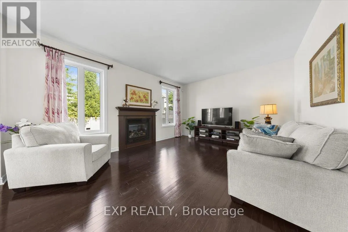 300 GRAYBURN WAY