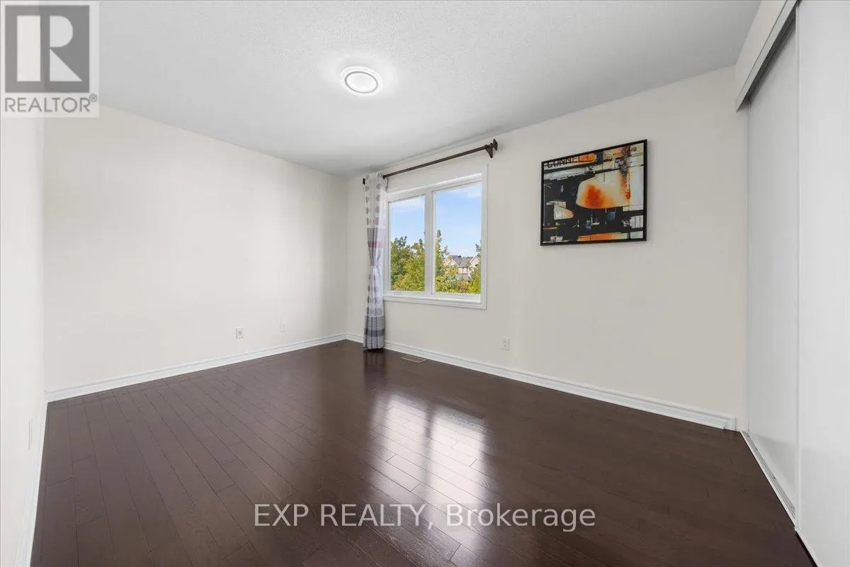 300 GRAYBURN WAY