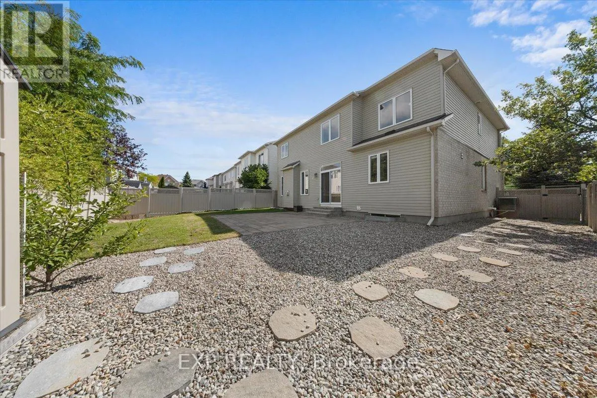 300 GRAYBURN WAY