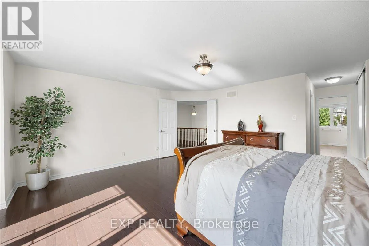 300 GRAYBURN WAY