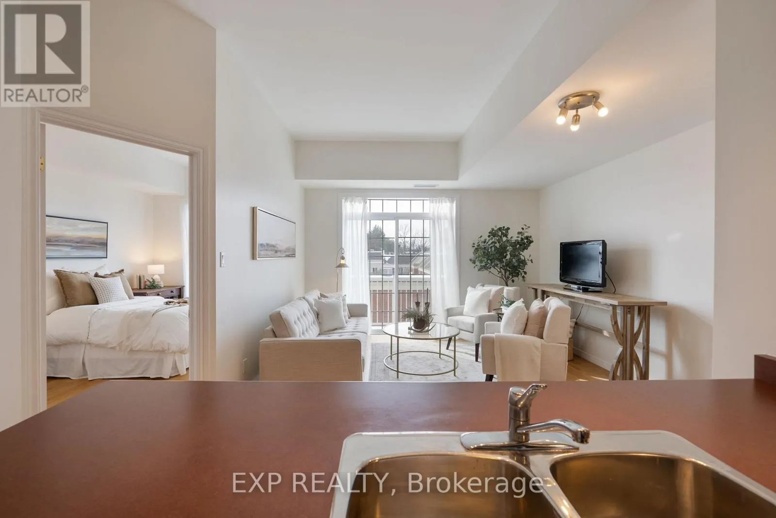 309 - 145 THIRD STREET, #309