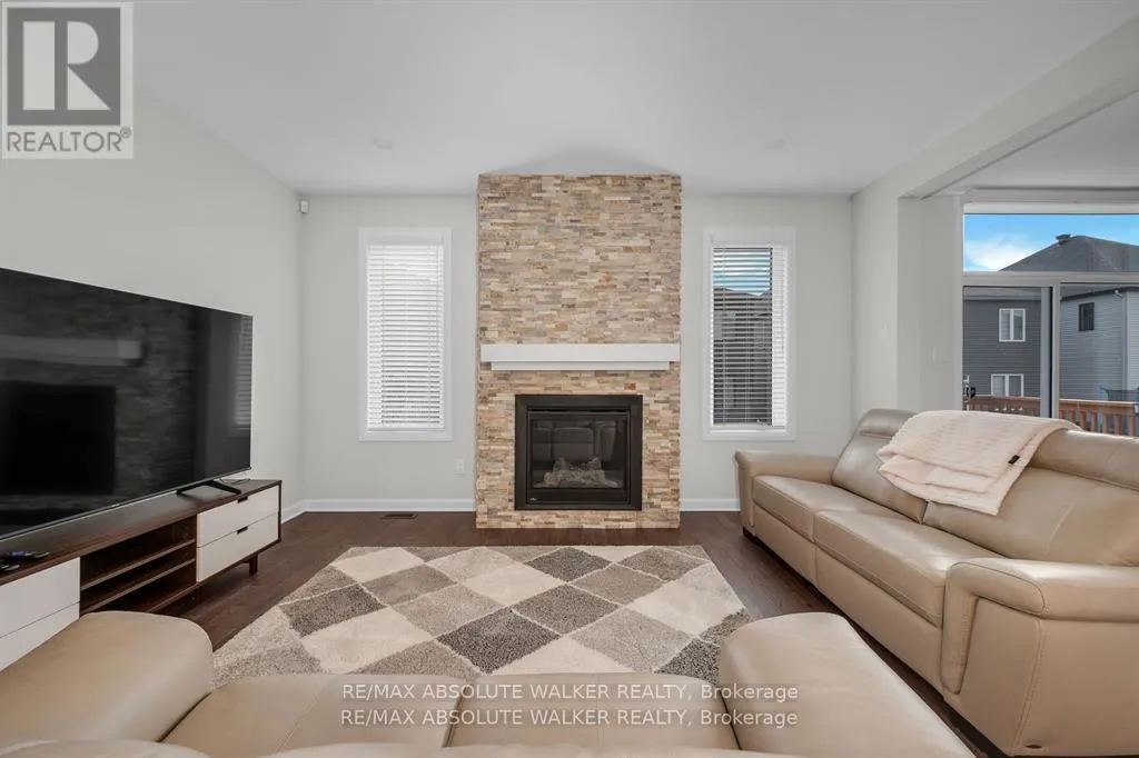 529 ANCHOR CIRCLE