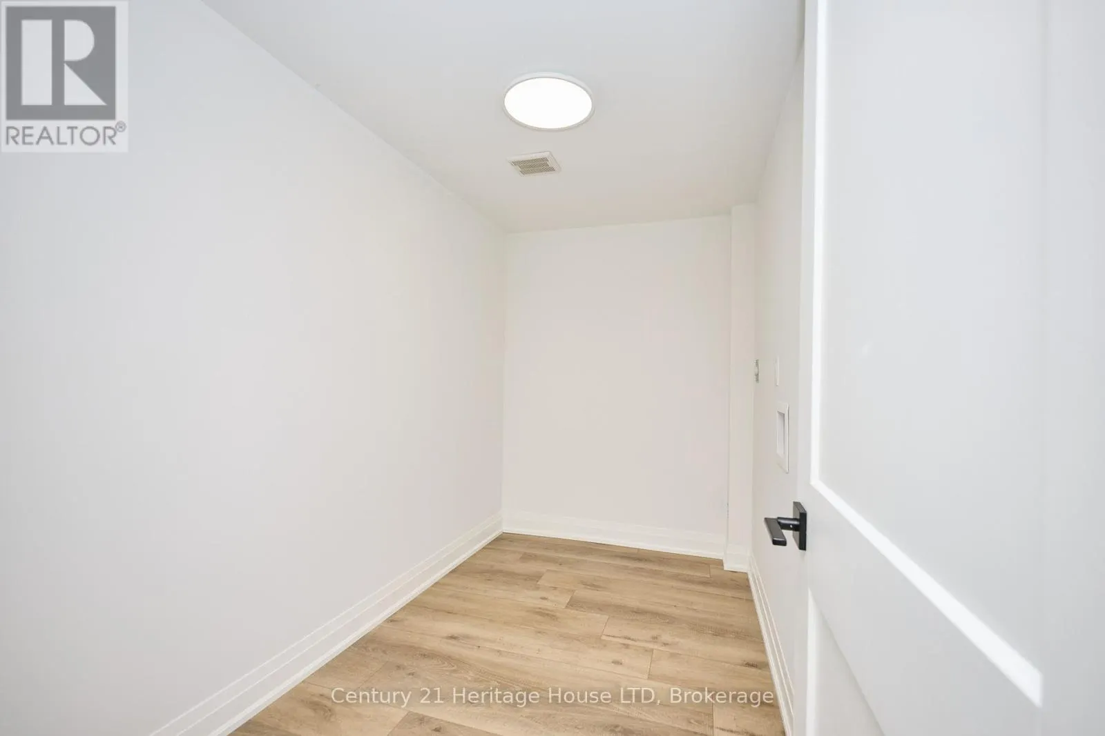 42 AQUADALE DRIVE