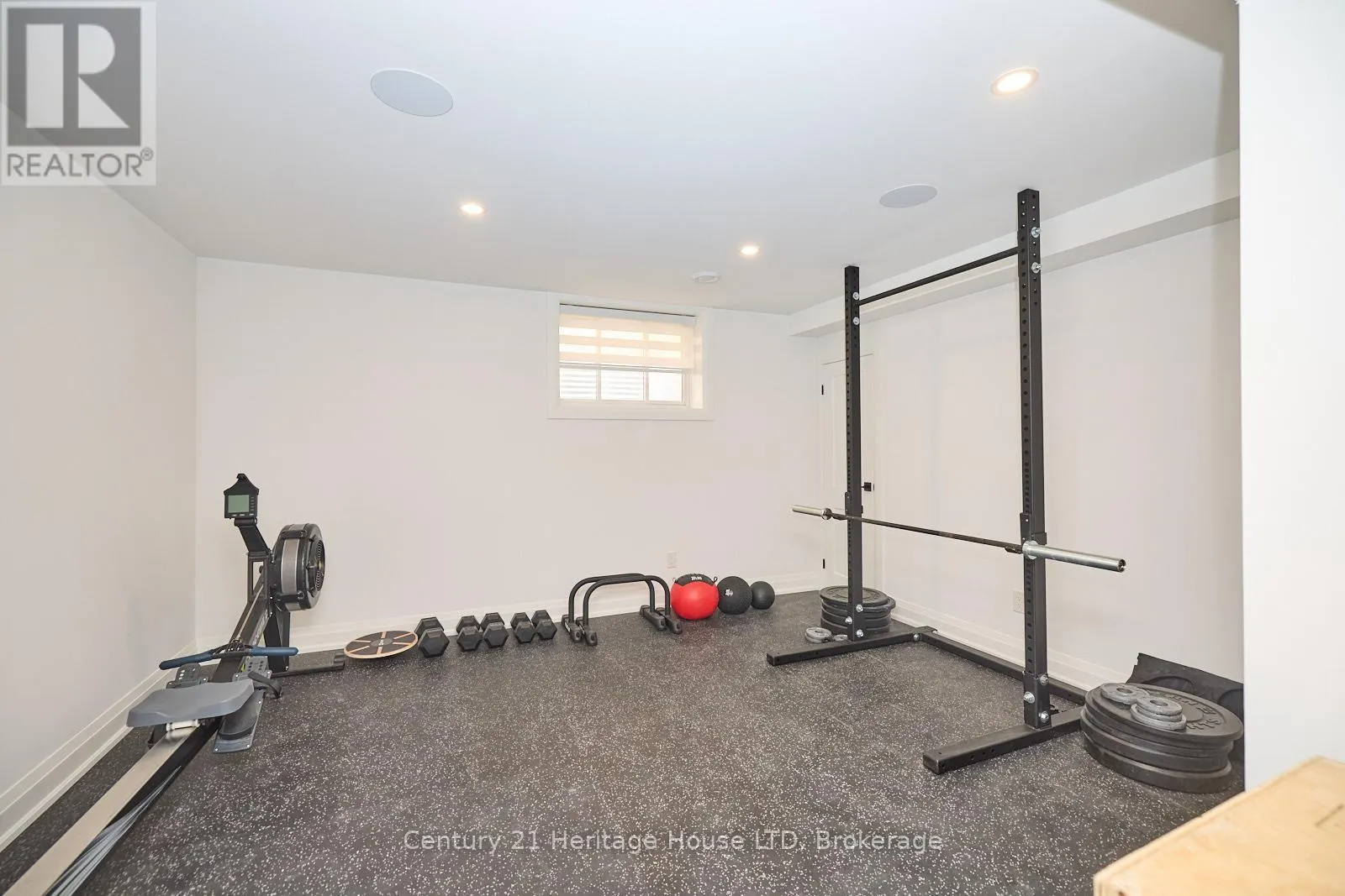 42 AQUADALE DRIVE