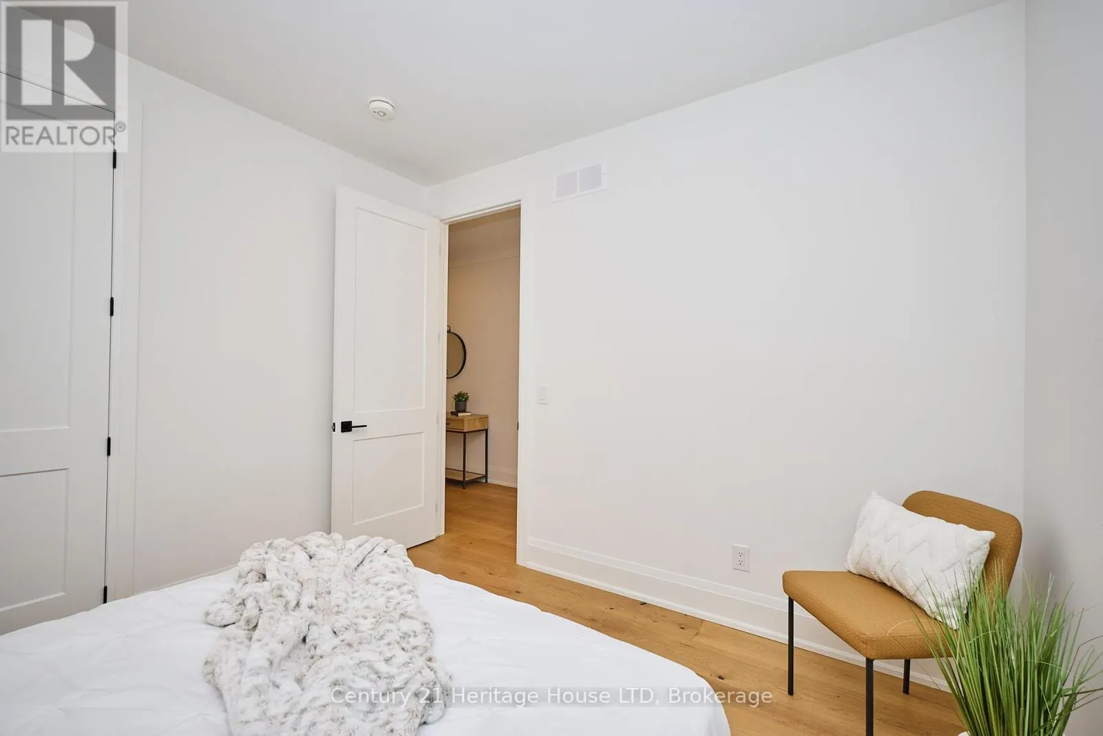 42 AQUADALE DRIVE